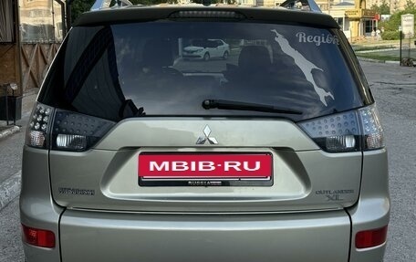 Mitsubishi Outlander III рестайлинг 3, 2008 год, 1 300 000 рублей, 6 фотография