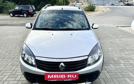 Renault Sandero I, 2013 год, 900 000 рублей, 4 фотография