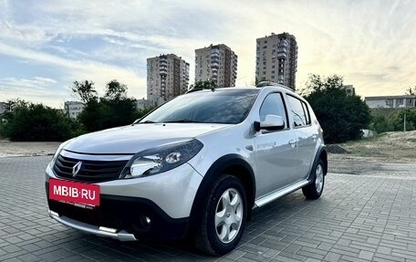 Renault Sandero I, 2013 год, 900 000 рублей, 8 фотография