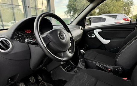 Renault Sandero I, 2013 год, 900 000 рублей, 23 фотография