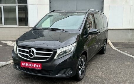 Mercedes-Benz V-Класс, 2017 год, 4 550 000 рублей, 2 фотография