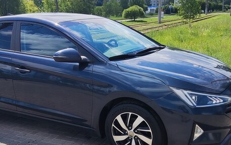 Hyundai Elantra VI рестайлинг, 2019 год, 1 790 000 рублей, 2 фотография