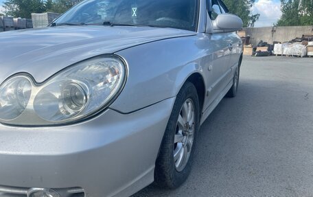 Hyundai Sonata IV рестайлинг, 2005 год, 400 000 рублей, 2 фотография