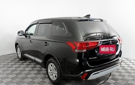 Mitsubishi Outlander III рестайлинг 3, 2021 год, 3 437 000 рублей, 7 фотография