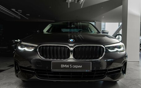 BMW 5 серия, 2023 год, 9 326 441 рублей, 2 фотография