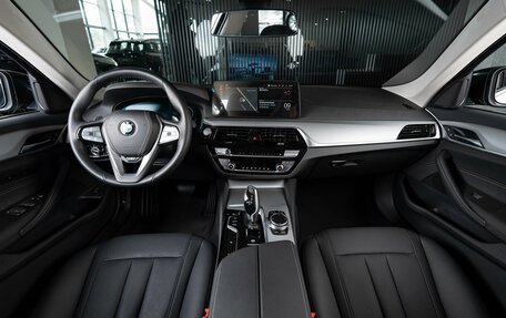 BMW 5 серия, 2023 год, 9 326 441 рублей, 11 фотография