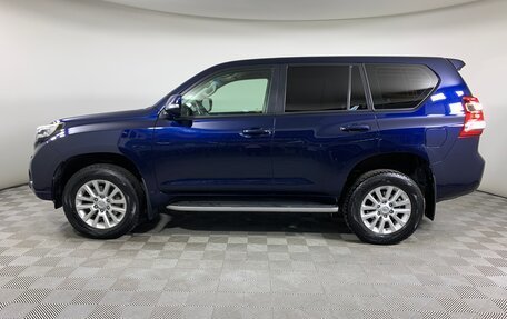 Toyota Land Cruiser Prado 150 рестайлинг 2, 2015 год, 3 190 000 рублей, 8 фотография