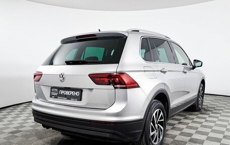 Volkswagen Tiguan II, 2018 год, 2 450 000 рублей, 5 фотография