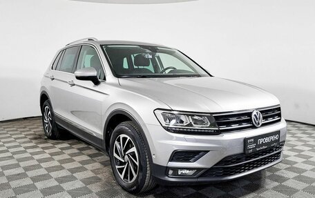 Volkswagen Tiguan II, 2018 год, 2 450 000 рублей, 3 фотография