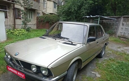 BMW 5 серия, 1983 год, 125 000 рублей, 2 фотография