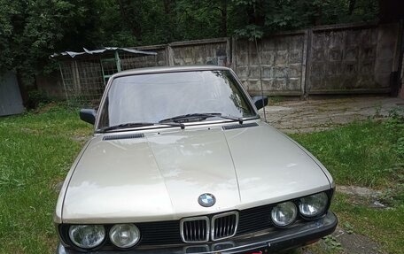 BMW 5 серия, 1983 год, 125 000 рублей, 13 фотография