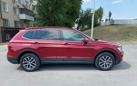 Volkswagen Tiguan II, 2019 год, 3 300 000 рублей, 5 фотография