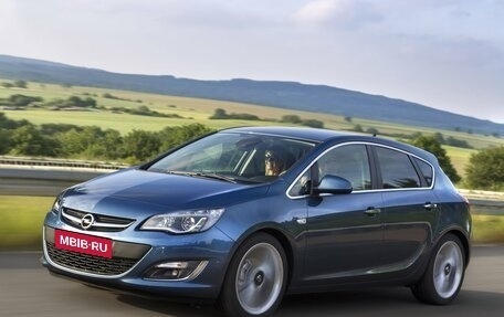 Opel Astra J, 2013 год, 750 000 рублей, 1 фотография