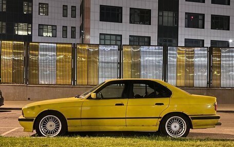 BMW 5 серия, 1988 год, 650 000 рублей, 1 фотография