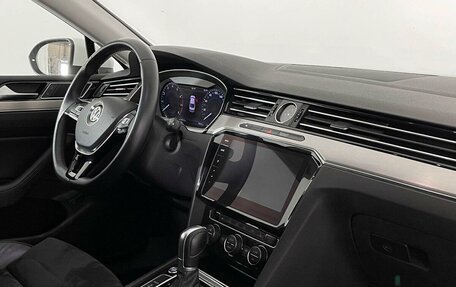 Volkswagen Passat B8 рестайлинг, 2018 год, 2 763 000 рублей, 9 фотография