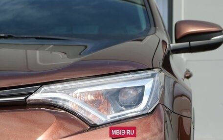 Toyota RAV4, 2018 год, 2 850 000 рублей, 17 фотография