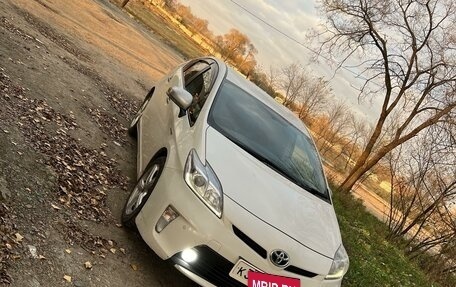 Toyota Prius, 2013 год, 1 400 000 рублей, 8 фотография