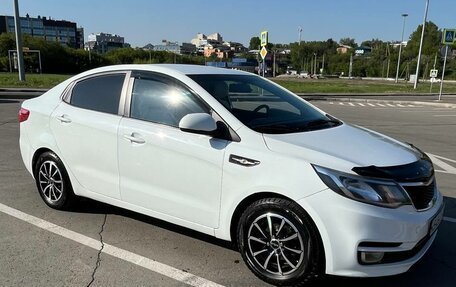 KIA Rio III рестайлинг, 2015 год, 750 000 рублей, 3 фотография