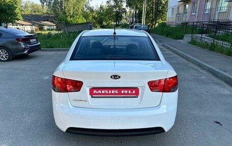 KIA Cerato III, 2009 год, 600 000 рублей, 4 фотография