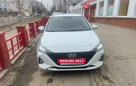 Hyundai Solaris II рестайлинг, 2020 год, 1 290 000 рублей, 2 фотография