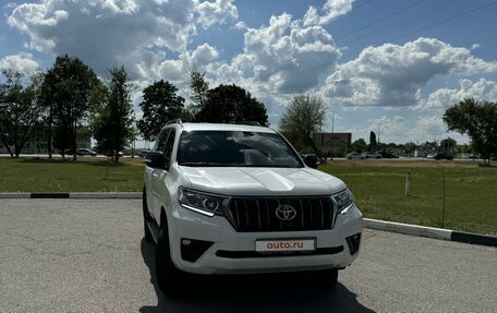 Toyota Land Cruiser Prado 150 рестайлинг 2, 2020 год, 6 740 000 рублей, 2 фотография