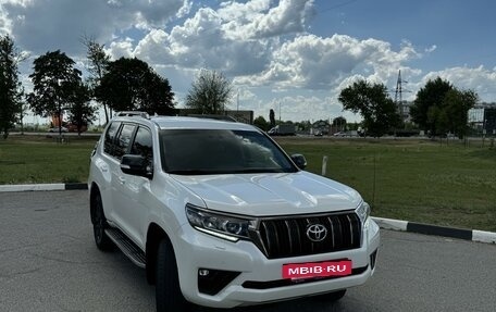 Toyota Land Cruiser Prado 150 рестайлинг 2, 2020 год, 6 740 000 рублей, 4 фотография