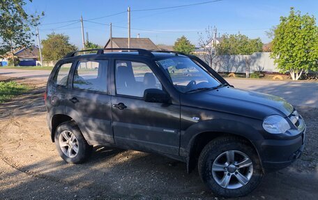 Chevrolet Niva I рестайлинг, 2013 год, 620 000 рублей, 4 фотография