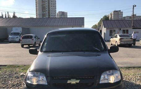 Chevrolet Niva I рестайлинг, 2010 год, 589 000 рублей, 2 фотография
