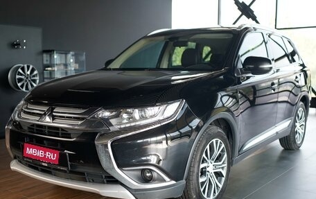 Mitsubishi Outlander III рестайлинг 3, 2015 год, 2 080 000 рублей, 1 фотография