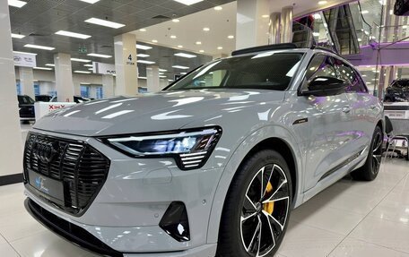 Audi e-tron I, 2019 год, 5 999 000 рублей, 3 фотография