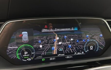 Audi e-tron I, 2019 год, 5 999 000 рублей, 26 фотография