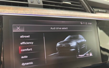 Audi e-tron I, 2019 год, 5 999 000 рублей, 33 фотография