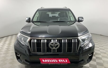 Toyota Land Cruiser Prado 150 рестайлинг 2, 2017 год, 5 000 000 рублей, 2 фотография