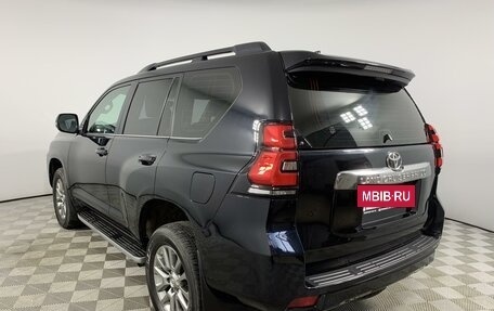 Toyota Land Cruiser Prado 150 рестайлинг 2, 2017 год, 5 000 000 рублей, 7 фотография