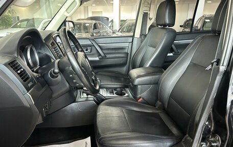 Mitsubishi Pajero IV, 2015 год, 3 037 000 рублей, 12 фотография