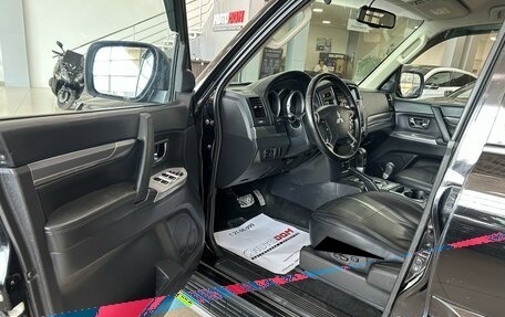 Mitsubishi Pajero IV, 2015 год, 3 037 000 рублей, 11 фотография