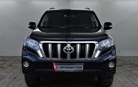 Toyota Land Cruiser Prado 150 рестайлинг 2, 2017 год, 3 650 000 рублей, 2 фотография