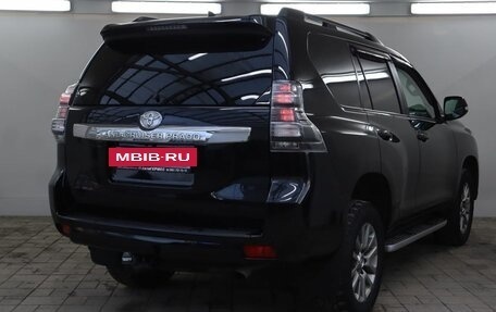 Toyota Land Cruiser Prado 150 рестайлинг 2, 2017 год, 3 650 000 рублей, 4 фотография