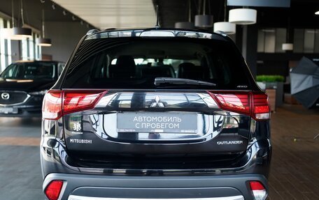 Mitsubishi Outlander III рестайлинг 3, 2015 год, 2 080 000 рублей, 5 фотография