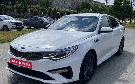 KIA Optima IV, 2019 год, 2 200 000 рублей, 4 фотография