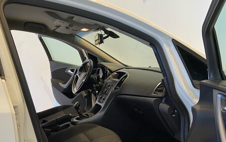 Opel Astra J, 2012 год, 730 000 рублей, 9 фотография