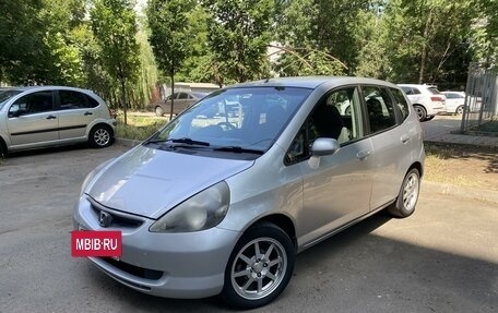 Honda Fit III, 2002 год, 520 000 рублей, 2 фотография