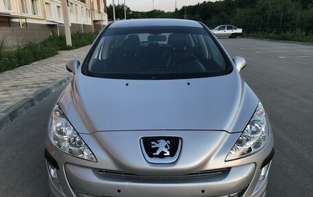 Peugeot 308 II, 2008 год, 560 000 рублей, 2 фотография