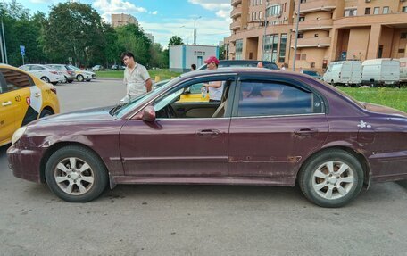 Hyundai Sonata IV рестайлинг, 2002 год, 290 000 рублей, 5 фотография