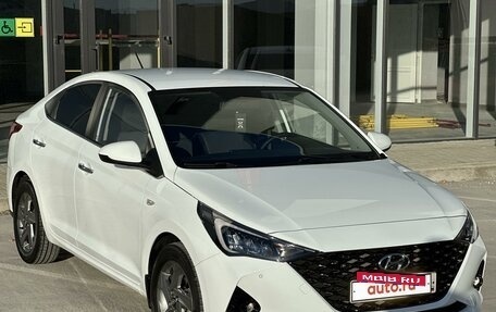 Hyundai Solaris II рестайлинг, 2021 год, 1 645 000 рублей, 5 фотография