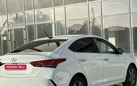 Hyundai Solaris II рестайлинг, 2021 год, 1 645 000 рублей, 11 фотография