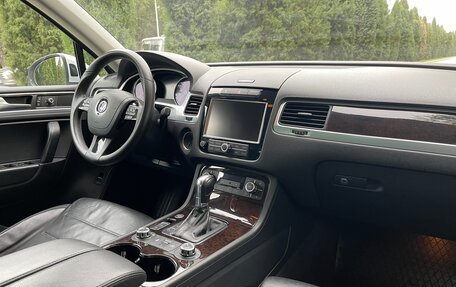 Volkswagen Touareg III, 2013 год, 2 950 000 рублей, 24 фотография