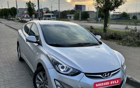 Hyundai Elantra V, 2015 год, 1 390 000 рублей, 3 фотография