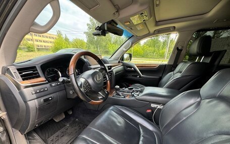 Lexus LX III, 2017 год, 6 150 000 рублей, 4 фотография