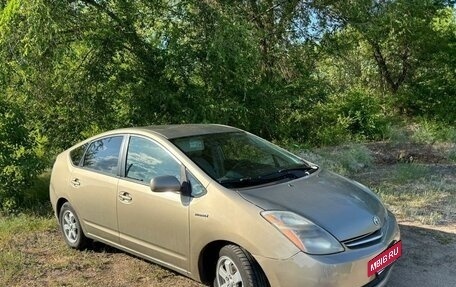 Toyota Prius, 2007 год, 850 000 рублей, 2 фотография